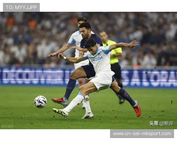 阿贾克斯4-2客胜卡拉巴赫，结束欧冠五连败尴尬纪录